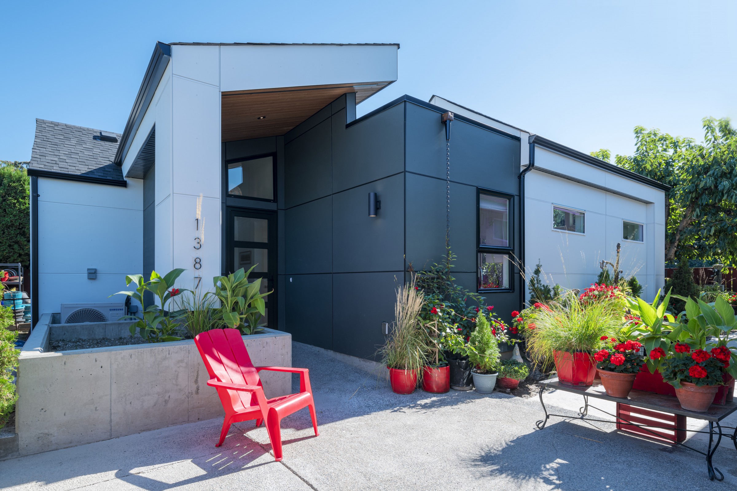 Ian Paine Construction and Design Cityside Garden Studio